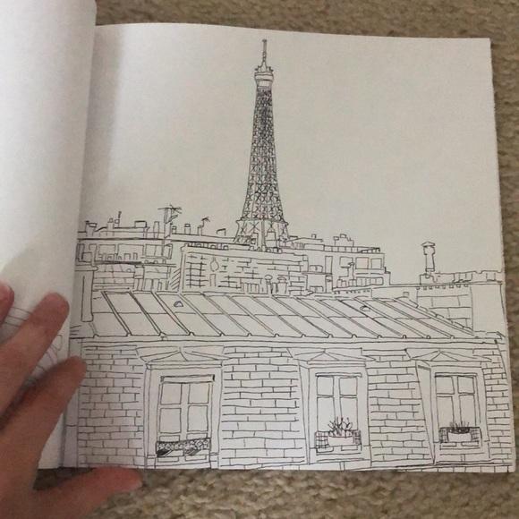 Secret Paris Color your way to calm - Picture 8 of 9